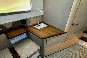 2024 Axopar 45 XC Cross Cabin thumbnail 30