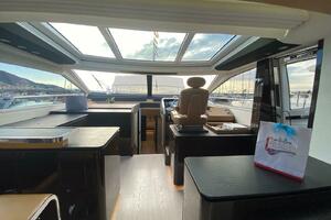 77ft Azimut Yacht For Sale