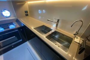 77ft Azimut Yacht For Sale