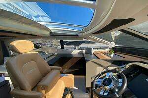 2016 Azimut 77S thumbnail 39