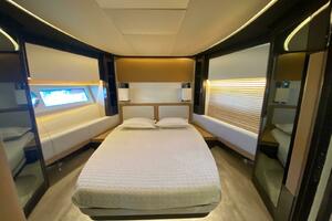 77ft Azimut Yacht For Sale