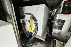 2003 Sea Ray 480 Sedan Bridge thumbnail 55