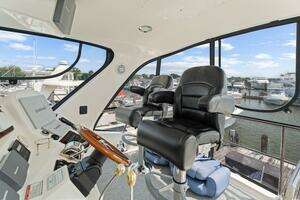 2003 Sea Ray 480 Sedan Bridge thumbnail 37