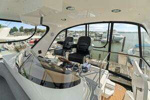 2003 Sea Ray 480 Sedan Bridge thumbnail 38