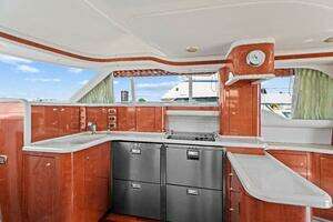 2003 Sea Ray 480 Sedan Bridge thumbnail 18