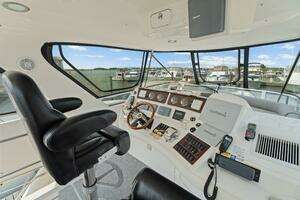 2003 Sea Ray 480 Sedan Bridge thumbnail 34