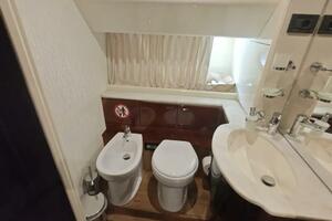 74FT (22.66M) FERRETTI YACHTS