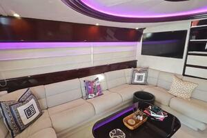 74FT (22.66M) FERRETTI YACHTS