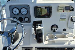 20ft NauticStar Yacht For Sale