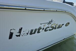 20ft NauticStar Yacht For Sale