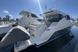 45FT (13.87M) TIARA YACHTS