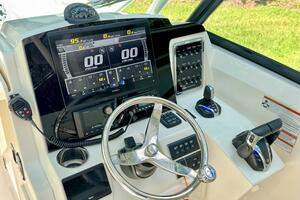 28ft Cobia Yacht For Sale