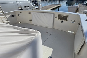 1989 Offshore Yachts 48 Sedan thumbnail 35