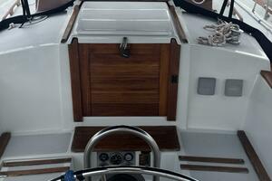 38ft Morgan Yacht For Sale