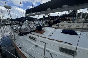 38ft Morgan Yacht For Sale