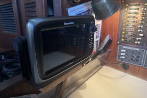 38ft Morgan Yacht For Sale