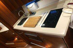 2017 Tiara Yachts C39 Coupe thumbnail 12