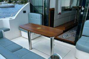 2017 Tiara Yachts C39 Coupe thumbnail 8