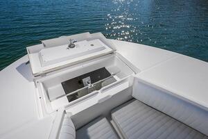 Traveller 32ft Regulator Yacht For Sale