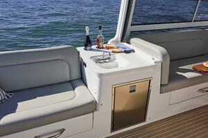 New Model 38ft MJM Yacht For Sale