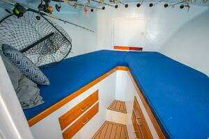 1987 Custom Carolina Island Boatworks 34 Express thumbnail 23