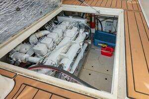 1987 Custom Carolina Island Boatworks 34 Express thumbnail 30