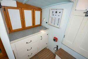1987 Custom Carolina Island Boatworks 34 Express thumbnail 22