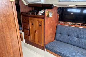1981 Catalina 30 thumbnail 12