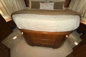2006 Silverton 38 Sport Bridge thumbnail 21