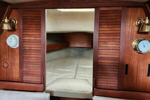 36ft S2 Yacht For Sale