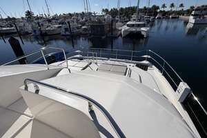 2025 Aquila 54 ENCLOSED BRIDGE thumbnail 12