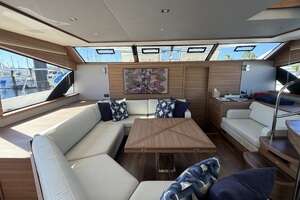 2025 Aquila 54 ENCLOSED BRIDGE thumbnail 36