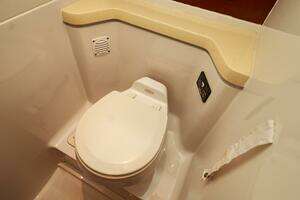 2005 Chris-Craft thumbnail 47