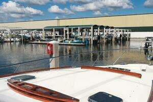 2005 Chris-Craft thumbnail 11