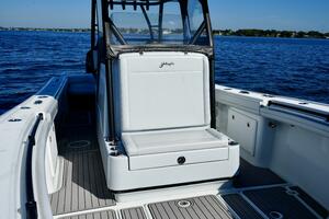 Yellowfin 32 Luhn 32- Center Console