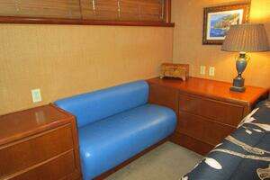 1990 Viking Cockpit Motor Yacht thumbnail 24