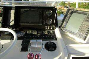 1990 Viking Cockpit Motor Yacht thumbnail 55