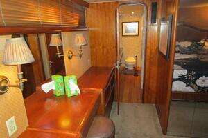 1990 Viking Cockpit Motor Yacht thumbnail 23