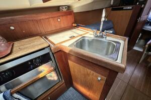 Just Enough 29ft Hunter Yacht For Sale