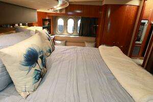 2007 Cruisers 520 Express thumbnail 41