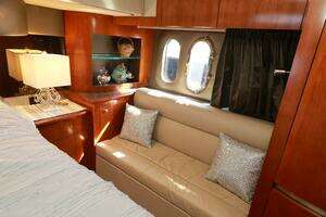 2007 Cruisers 520 Express thumbnail 39