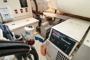 Nauti Buoy 52ft Cruisers Yacht For Sale