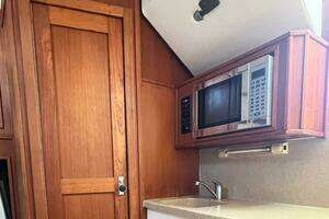 2005 Albemarle 310 Sport Fisherman thumbnail 10