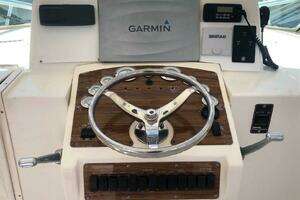 2005 Albemarle 310 Sport Fisherman thumbnail 5