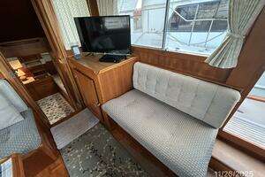 1989 Grand Banks Classic thumbnail 43