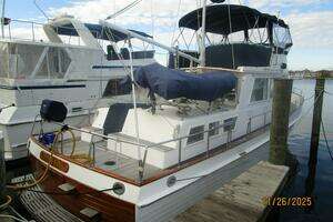 1989 Grand Banks Classic thumbnail 2