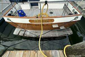 1989 Grand Banks Classic thumbnail 38