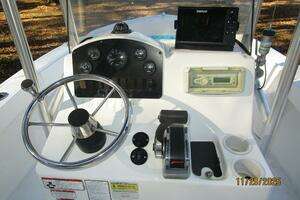 2010 Mako 184 thumbnail 14