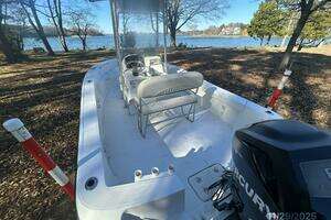 2010 Mako 184 thumbnail 19