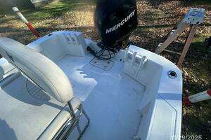 2010 Mako 184 thumbnail 17